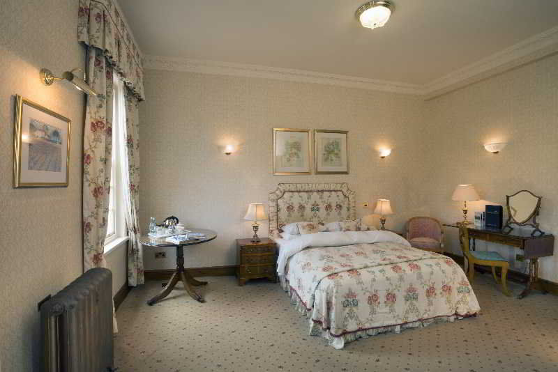 Nunsmere Hall Hotel 오크미어 외부 사진