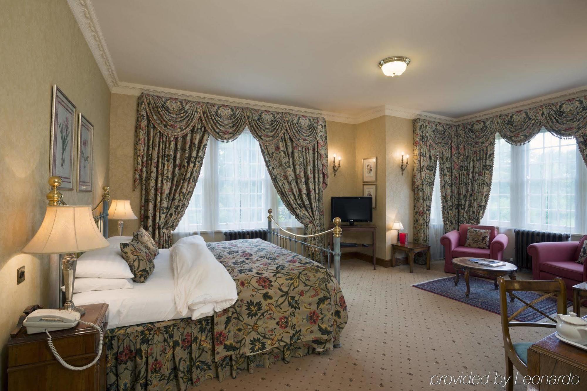 Nunsmere Hall Hotel 오크미어 외부 사진